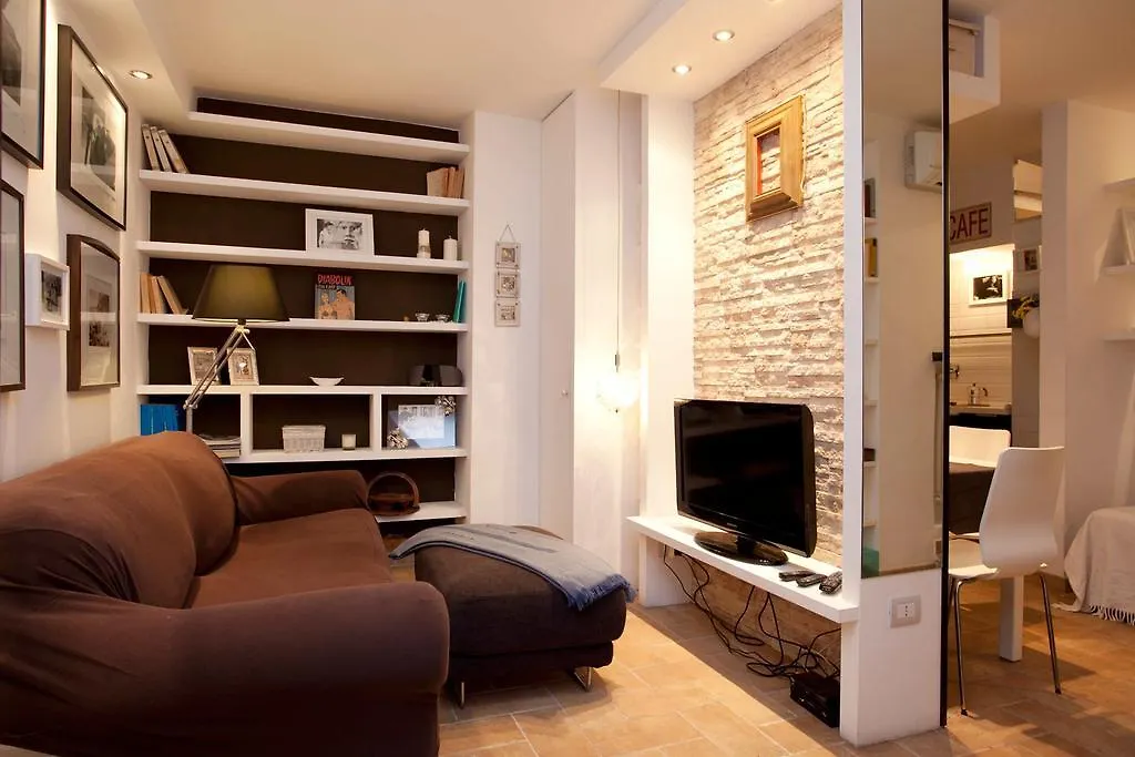 Colosseum Secret Apartment Rome Italy