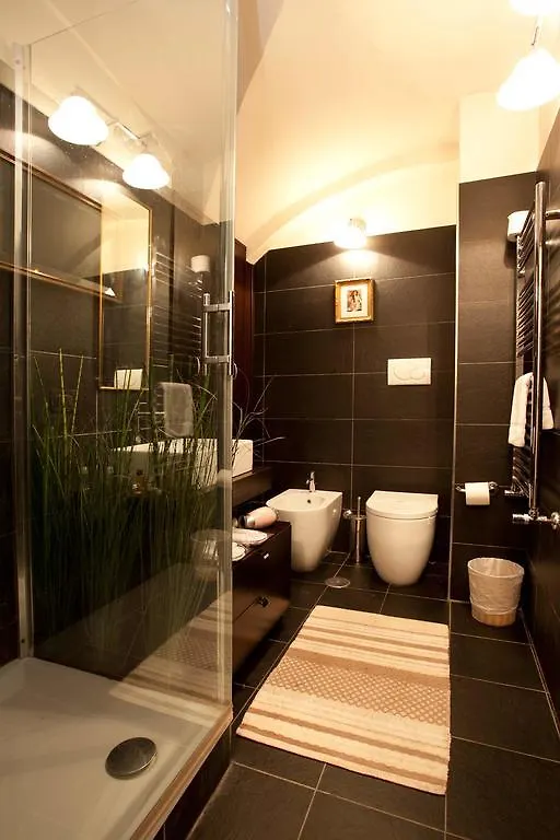 Colosseum Secret Apartment Rome Italy